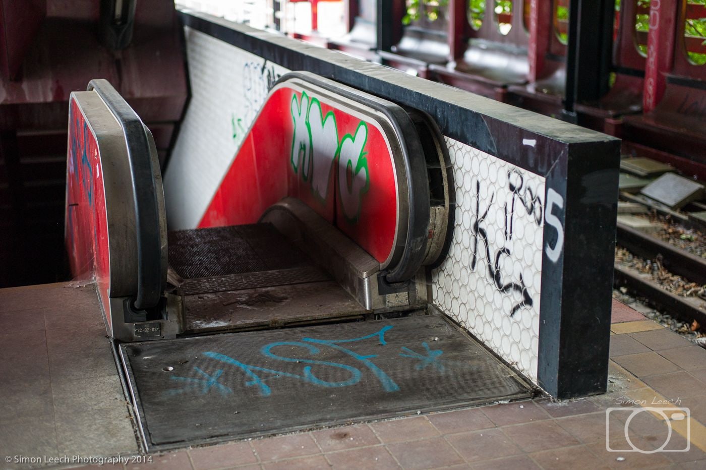 Charleroi. The ugliest city in the World? : June 2014 (16)