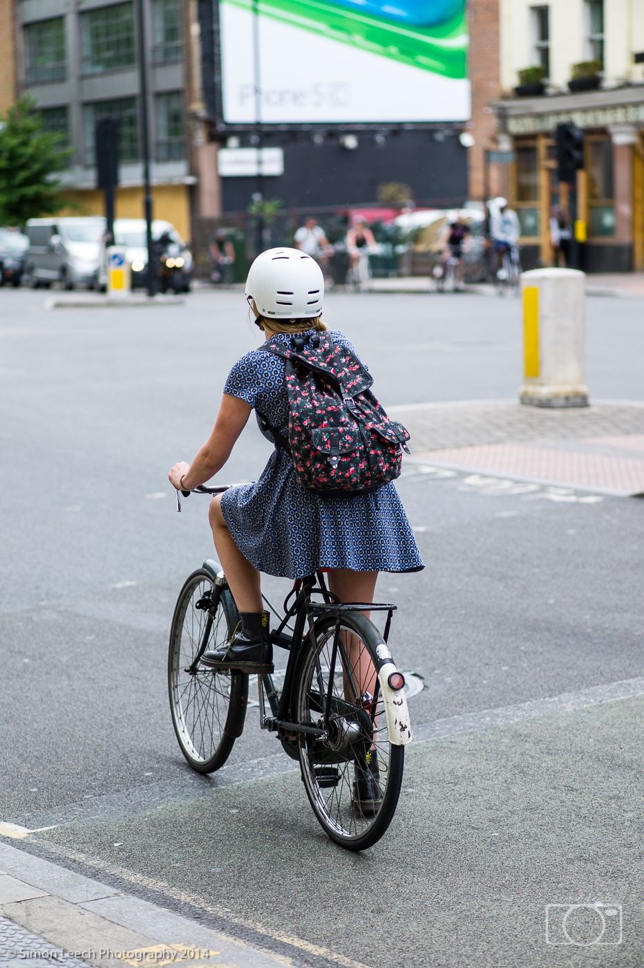 Waiting, London: July 2014 (2)
