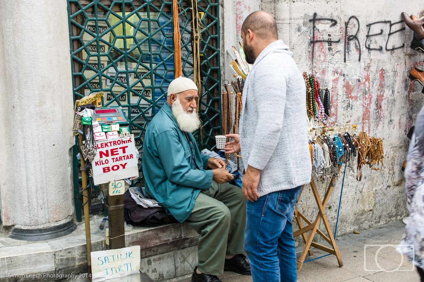 Sitting down in Istanbul: October 2014 (9)